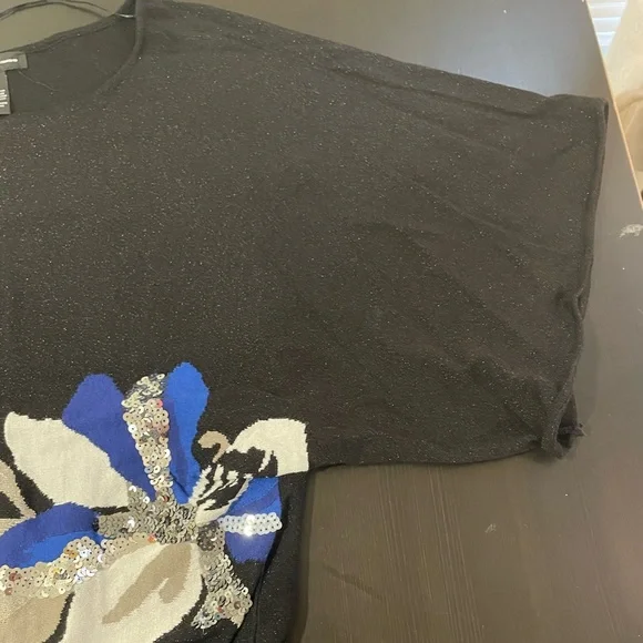 INC Floral Sequence Cotton Short Sleeve Sweater *Like New*. Size M - Picture 6 of 8